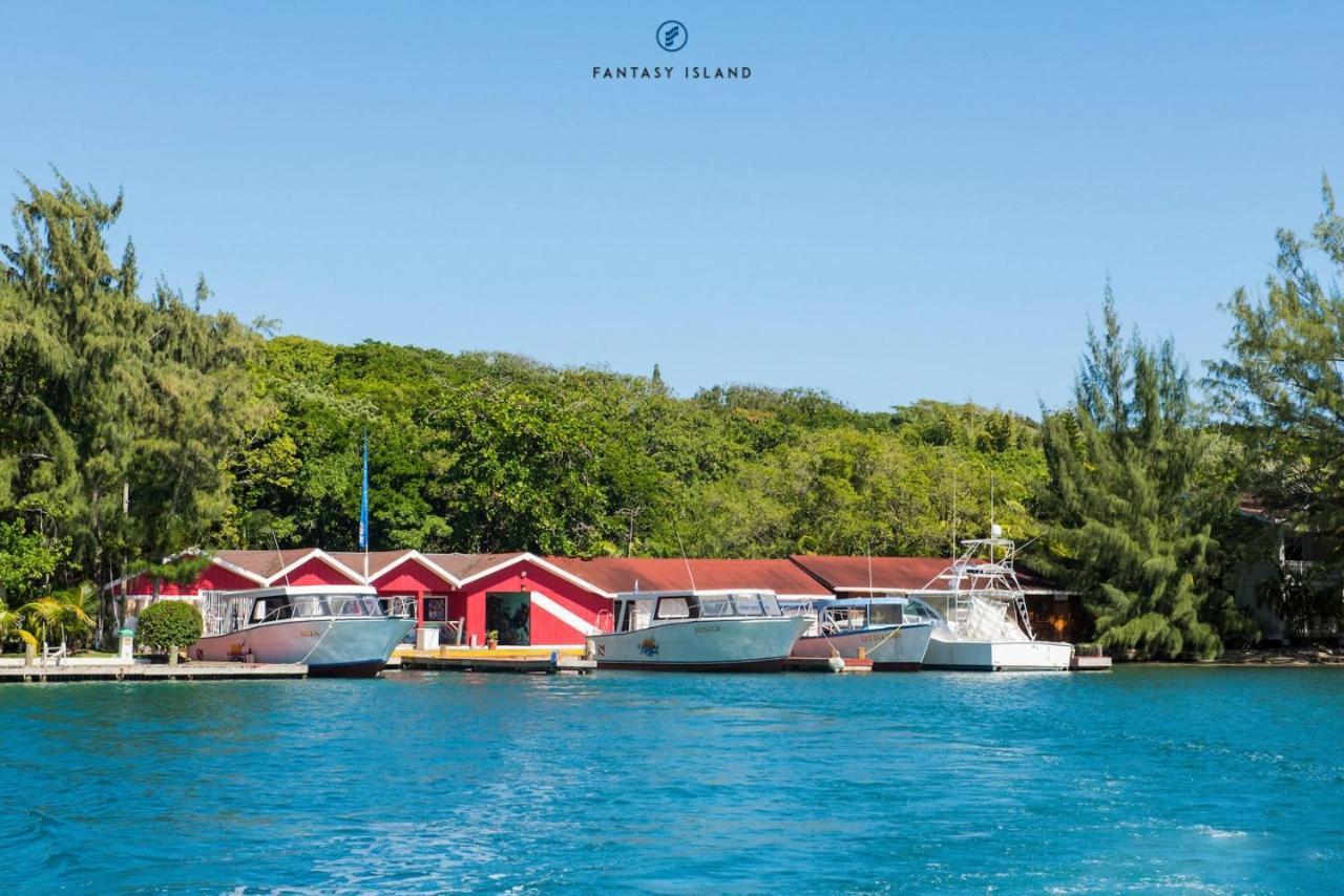 Fantasy Island Beach Resort And Marina First Bight المظهر الخارجي الصورة